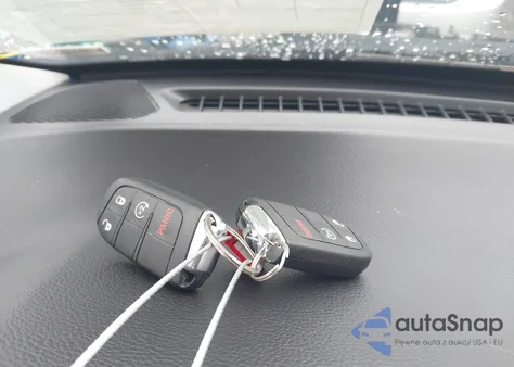 2019 Jeep Compass Trailhawk 4X4 from USA, damaged, VIN 3C4NJDDB6KT760638